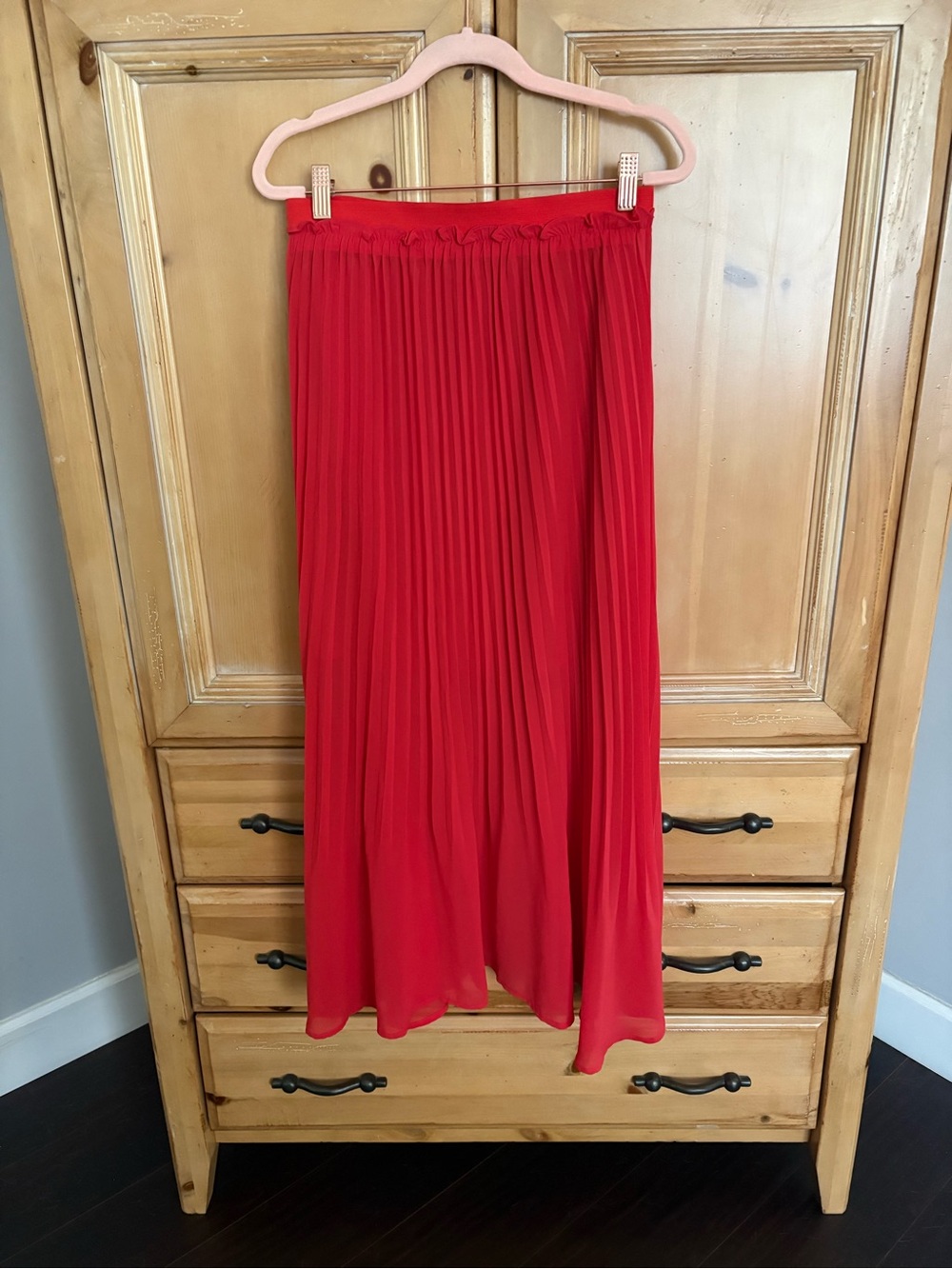Double Zero Red Pleated Chiffon Maxi Skirt M Elastic Waist Holiday